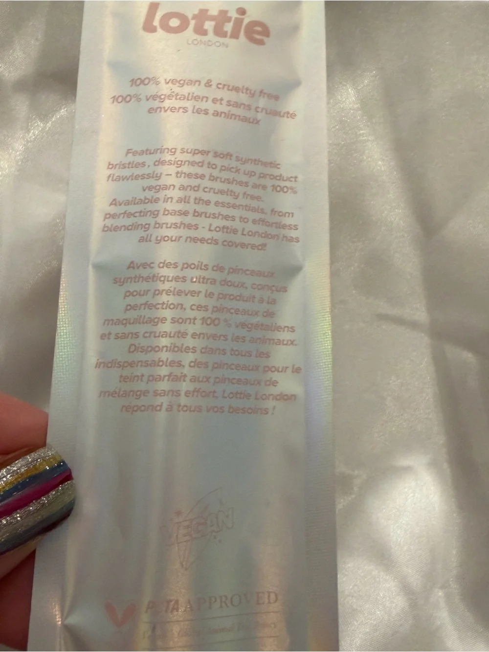 Lottie London Tapered Blending Brush (LE010) Vegan Cruelty Free Light Pink